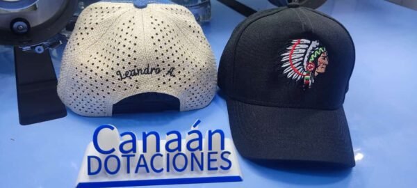 Gorras y bordados - Imagen 3